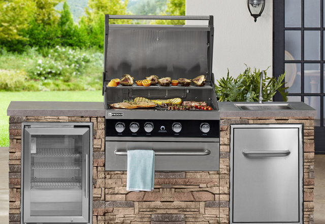 Stylish Outdoor Kitchen Islands